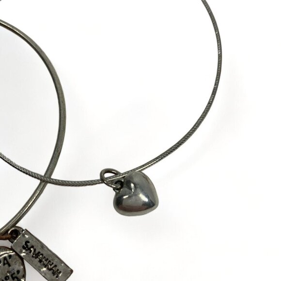 Lot of 8 Assorted Silver Tone Charm Bracelets Expandable - Picture 9 of 11